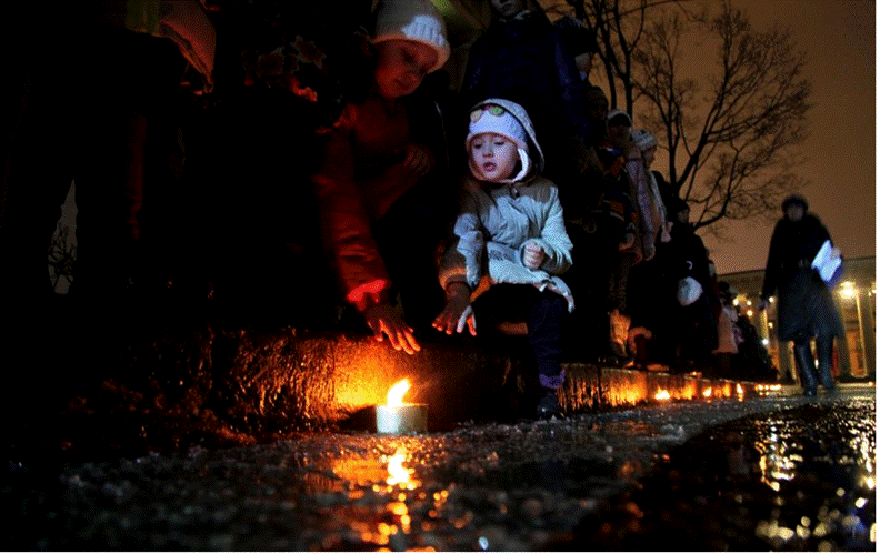 Image result for 900 свечей зажгли в Парке 300-летия СПБ