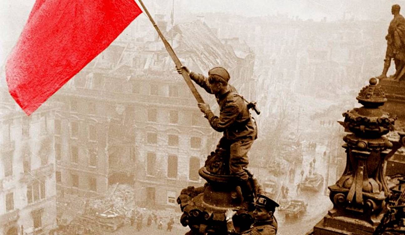 1 мая 1945 г. Водружение Знамени Победы над Рейхстагом в Берлине ...