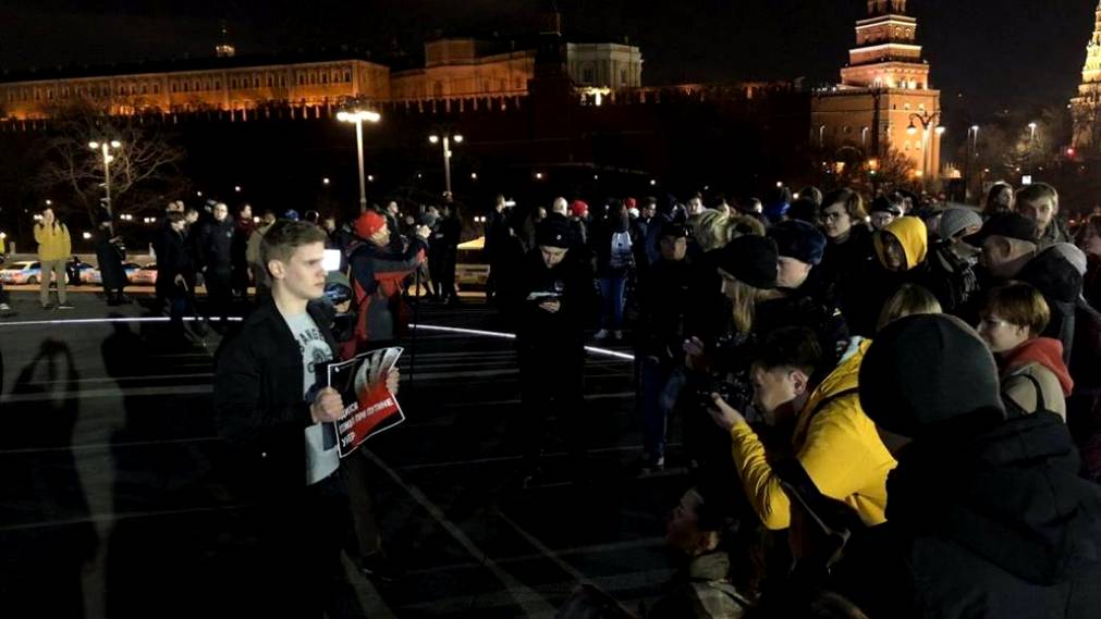 Image result for пикеты напротив Кремля 10 марта