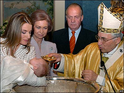 В Испании состоялось крещение принцессы Леоноры, дочери наследного принца Фелипе и принцессы Летисии 