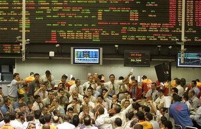 Traders work on the floor of the Brazilian Mercantile and Futures ...