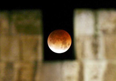 Затмение Луны в Иерусалиме