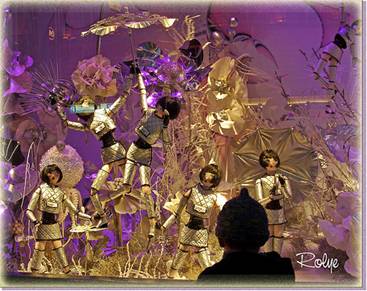 15268- Christmas 2008 Magasin Printemps******** Window display in Paris France by Rolye.