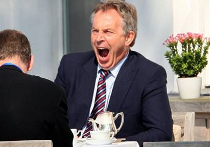 Тони Блэр, участвующий в саммите "Большой восьмерки", скоро оставит пост премьер-министра Великобритании и как следует выспится