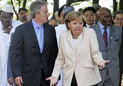 Саммит "Большой восьмерки" завершил свою работу в Германии, но чем отравился президент Буш - так никто и не знает