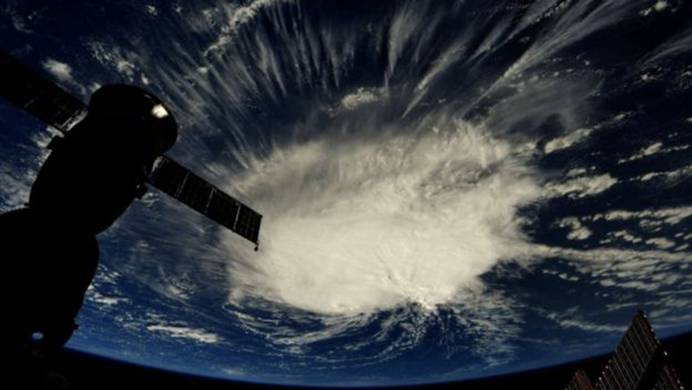 Снимок урагана Флоренс, сделанный с борта Международной космической станции