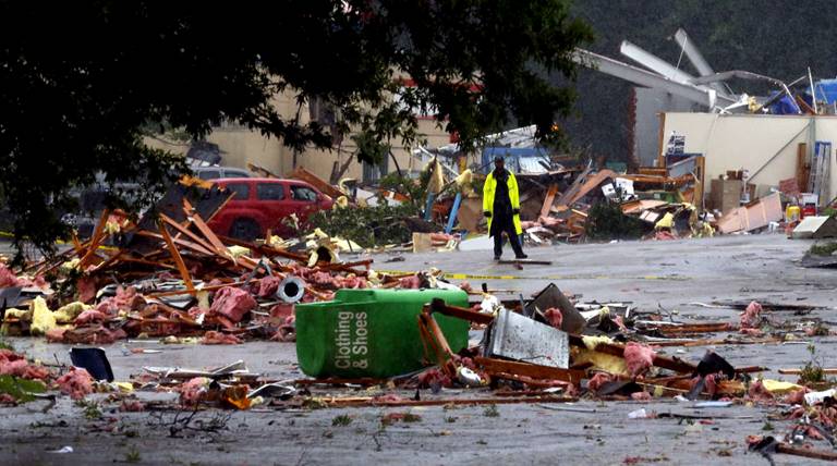 Image result for торнадо в Алабаме почему не было предупреждения?